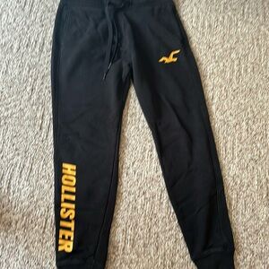 Men’s Hollister sweatpants